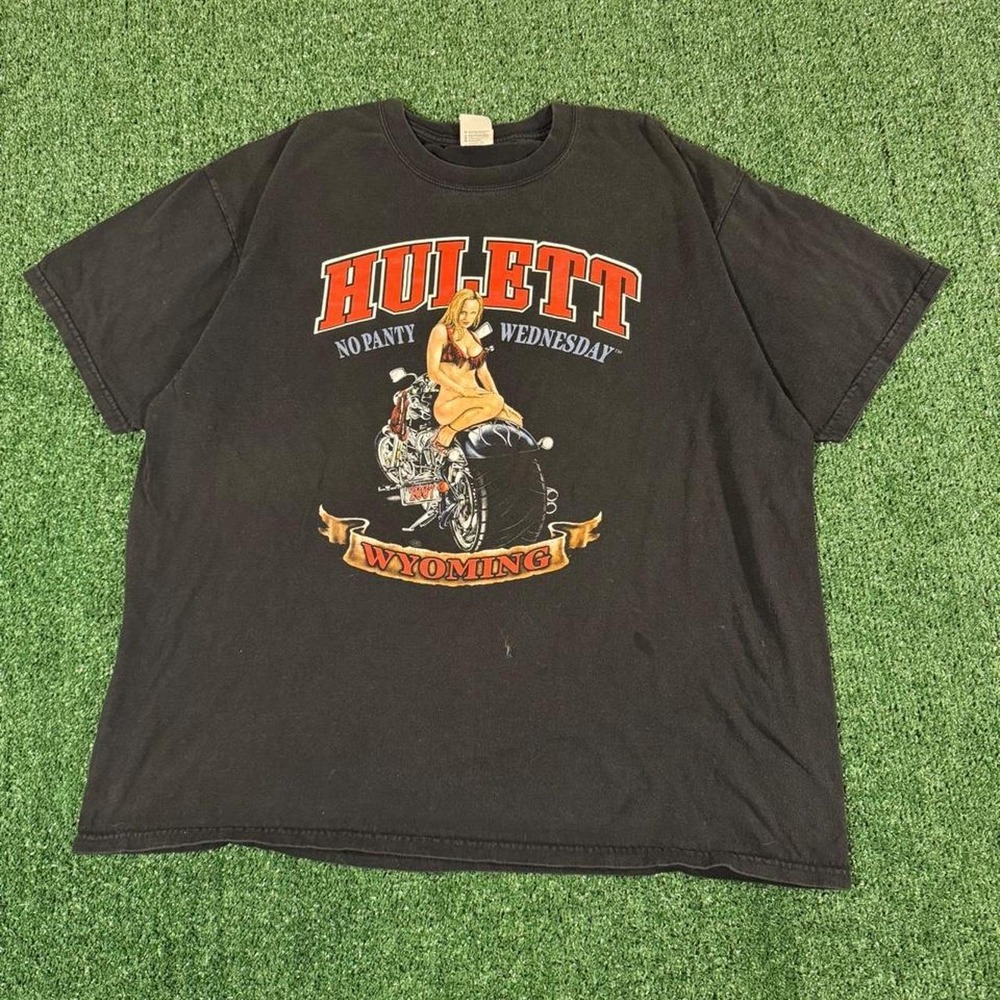 Anvil Hulett Wyoming No Panty Wednesday Motorcycle Graphic Tee Black 2XL
